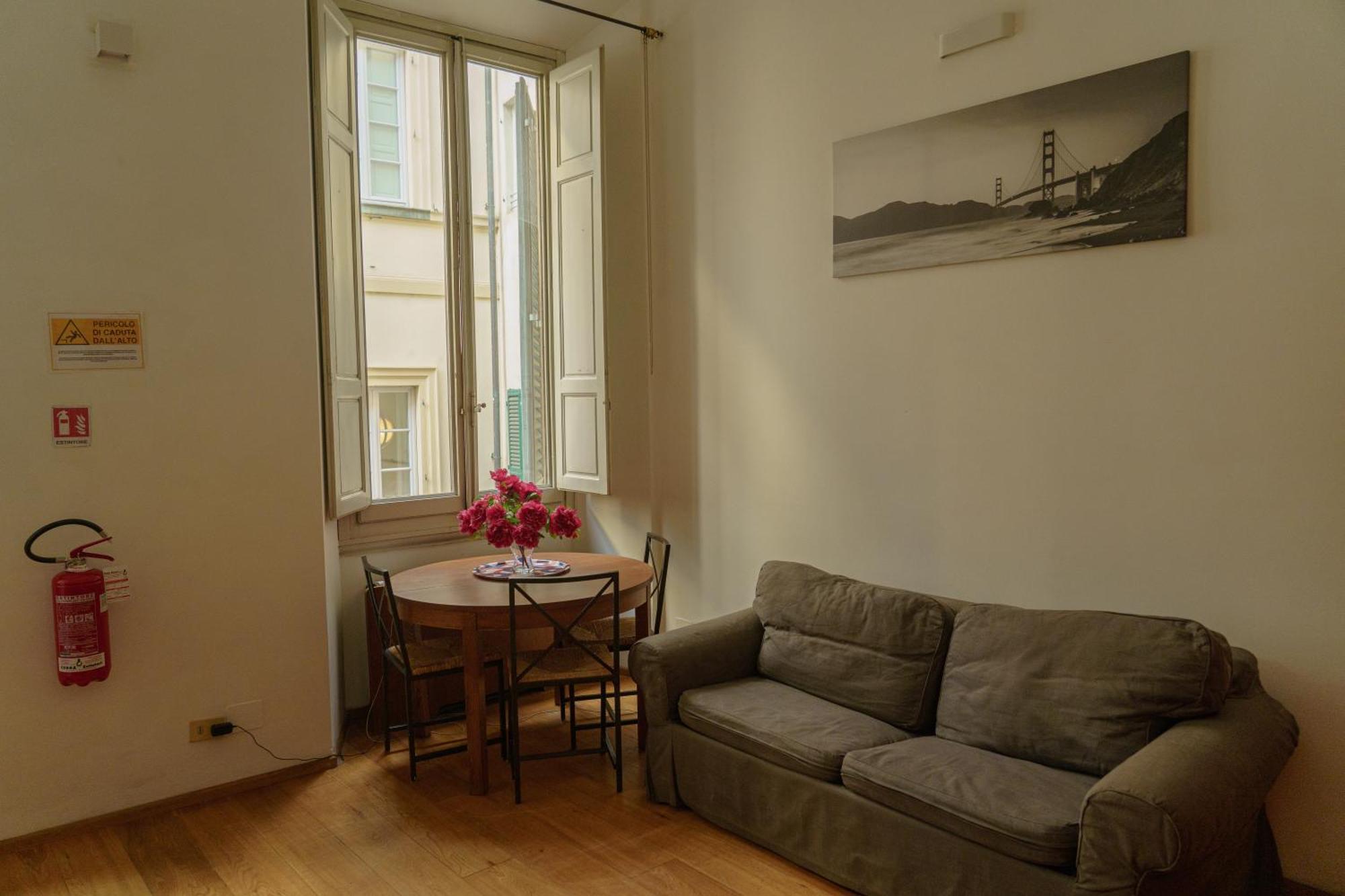 Nice One Bedroom In Historical Building ฟลอเรนซ์ ภายนอก รูปภาพ